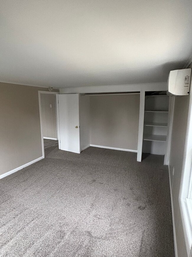 Building Photo - 1878 Spring Rd