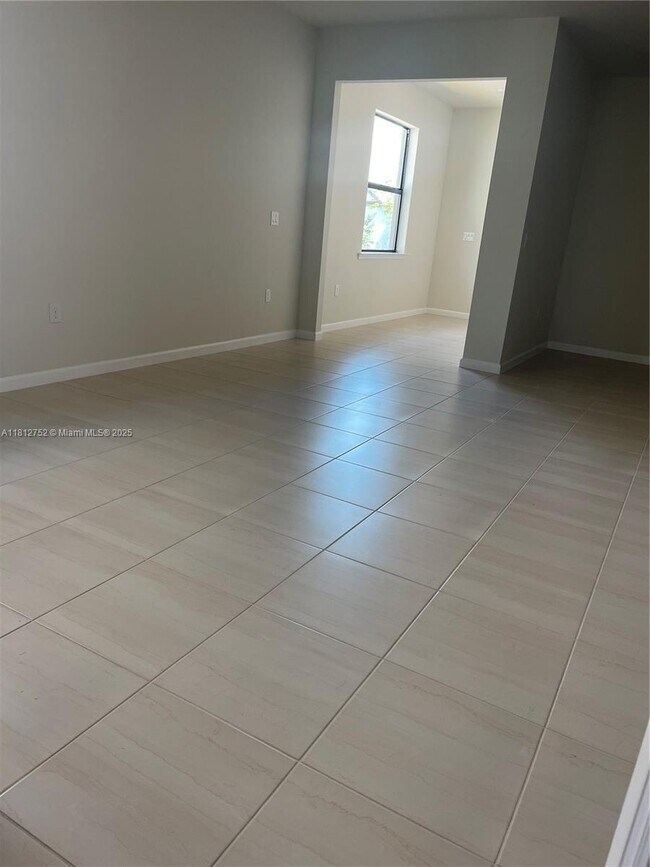 Building Photo - 4800 Crested Eagle Ln
