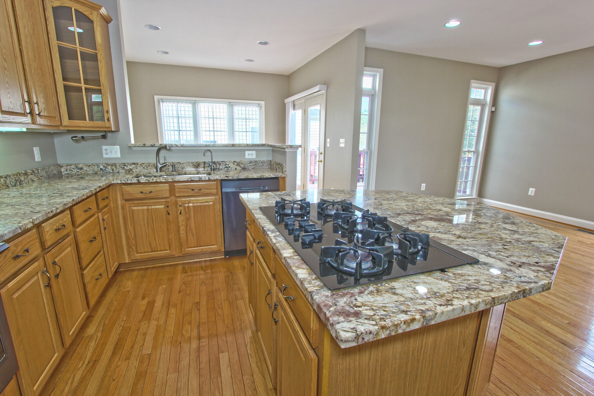 Building Photo - 4083 Walnut Cove Cir