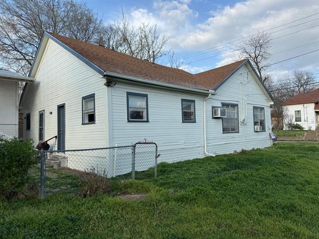 Building Photo - 1613 Park St