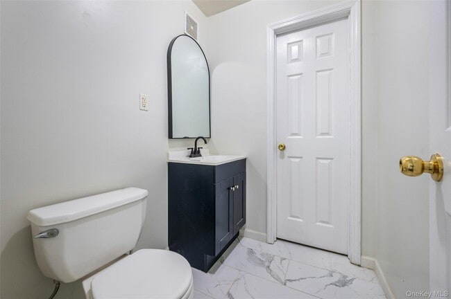 Building Photo - 380 Saratoga Ave