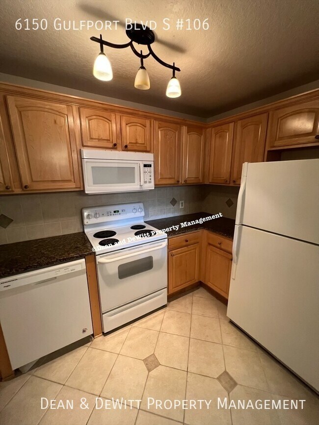 Building Photo - 6150 Gulfport Blvd S