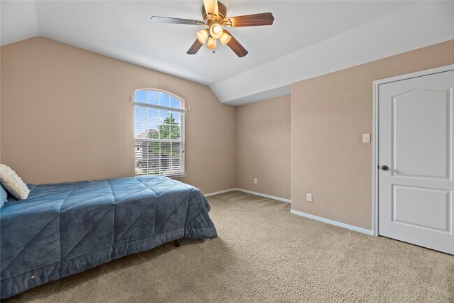 Building Photo - 26706 Whitetail Springs Ct