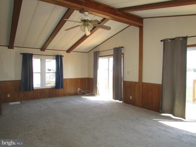 Building Photo - 14446 Slim St