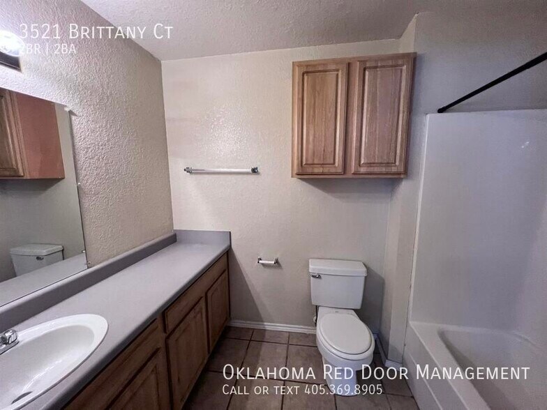 Building Photo - 3521 Brittany Ct