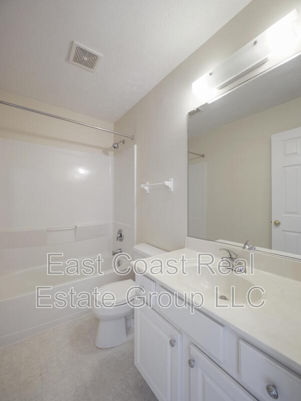 Building Photo - 4910 Edgeware Ter