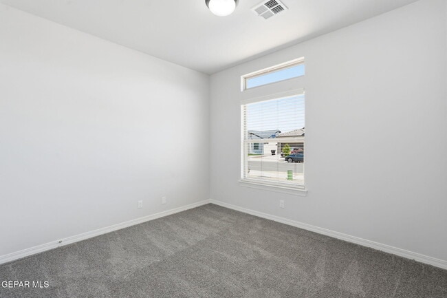 Building Photo - 909 Larkhall Pl
