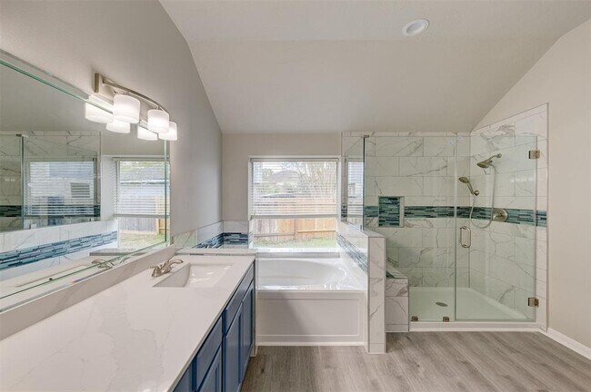 Building Photo - 2107 Crossbay Ct
