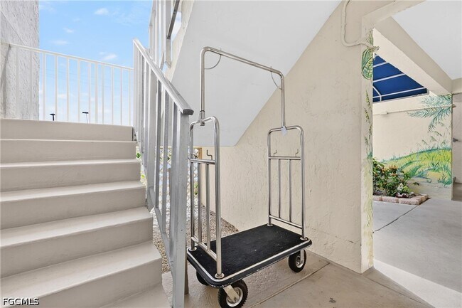 Building Photo - 100 Estero Blvd