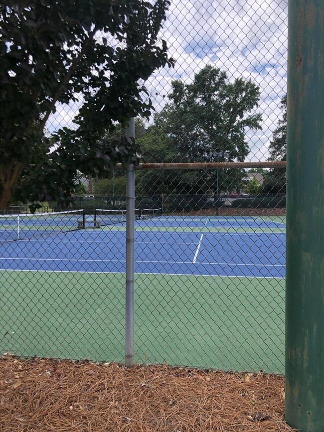 Building Photo - Available October 1st 4 bedroom 2 bathroom in Evans Ga