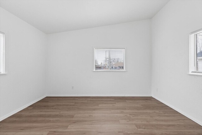 Building Photo - Barnum House