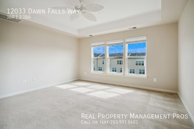 Building Photo - 12033 Dawn Falls Way