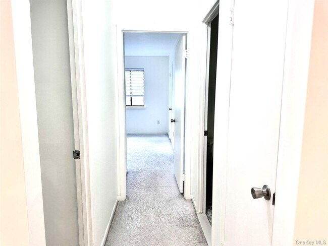 Building Photo - 3 Loudon Dr