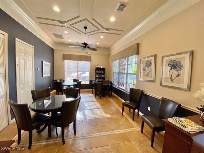 Building Photo - 8151 Pacific Beach Dr