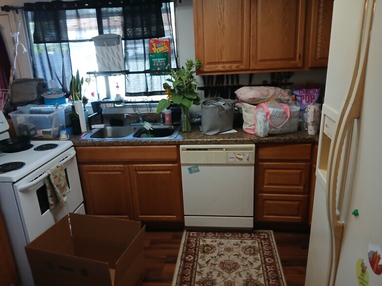 Building Photo - 6114 N 30th Ave