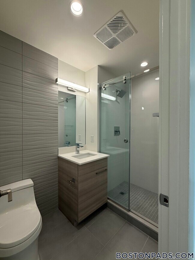 Building Photo - 1079 Commonwealth Ave