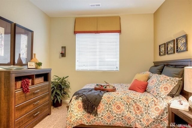 Building Photo - Beautiful 6BD/3BA home nestled in desirable Rainer Ridge neighborhood