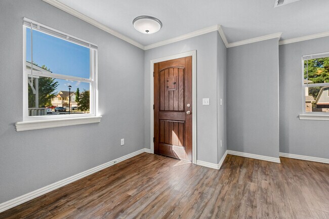 Building Photo - 1342 N Sicily Ln