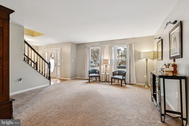 Building Photo - 14 Willow Glen Ct