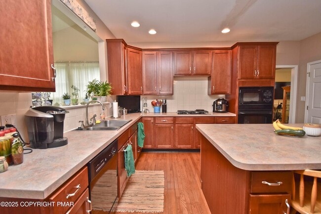 Building Photo - 3257 Doral Ct