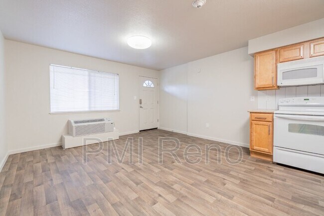 Building Photo - 645 S Virginia St