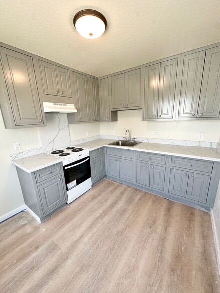 Building Photo - 4211 Moraga St