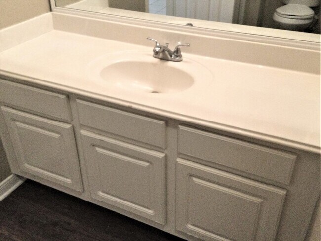 Building Photo - 15007 Red Cedar Bluff Ln