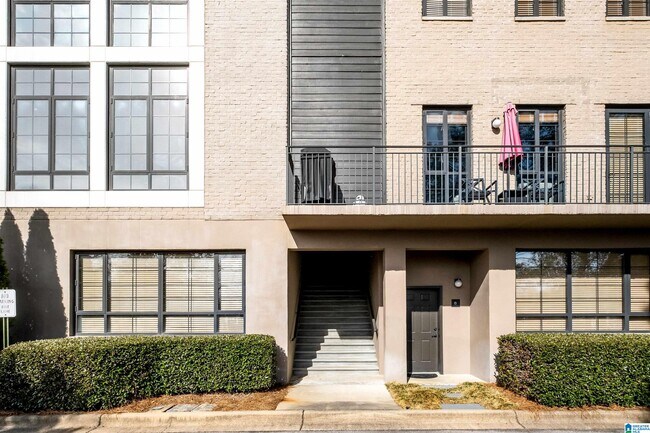 Building Photo - 1884 Red Mountain Ln
