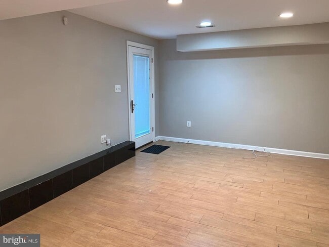 Building Photo - 4208 New Hampshire Ave NW