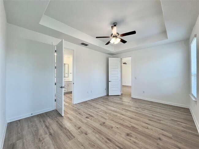 Building Photo - 2109 Gabriels Horn Rd