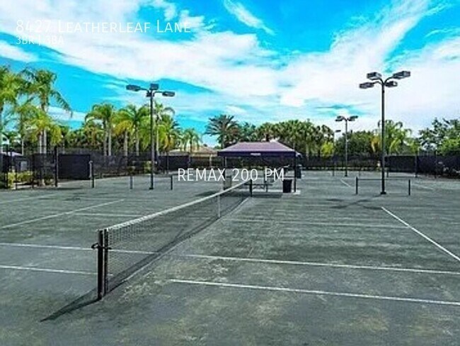 Building Photo - 8427 Leatherleaf Ln