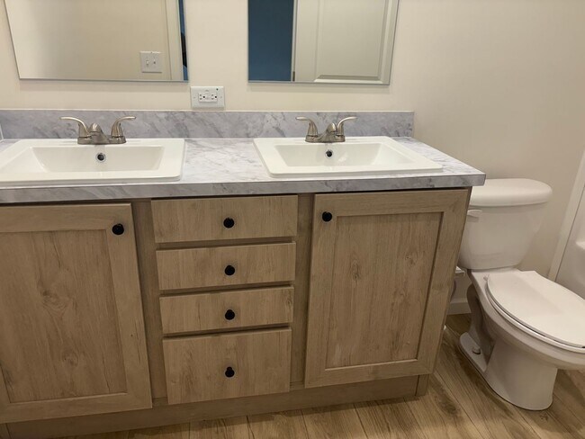 Building Photo - Liberty Pines Mobile Home Community, Raeford, NC