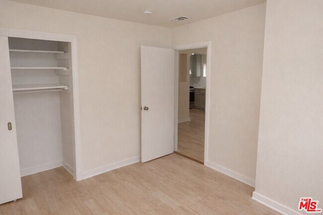 Building Photo - 2461 Workman St