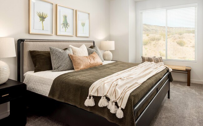 Building Photo - Black Ridge Townhomes