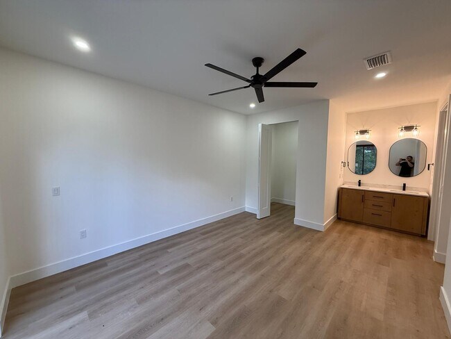 Building Photo - 1034 Alcalde St E