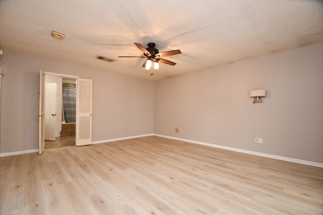 Building Photo - 1947 Mayweather Ln