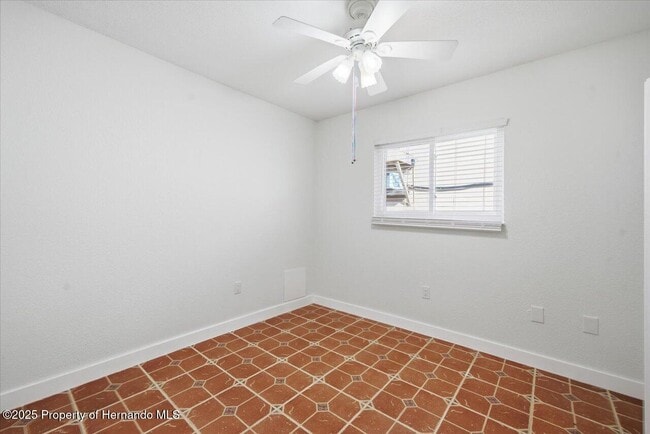 Building Photo - 7527 Hatteras Dr