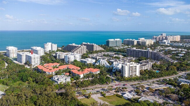 Building Photo - 155 Ocean Ln Dr