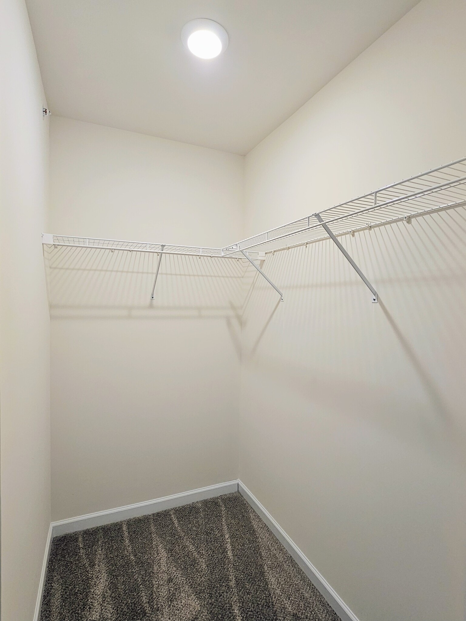 Building Photo - 24 Howard Dr