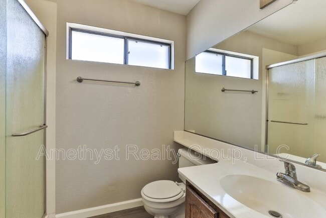 Building Photo - 11666 N 28th Dr