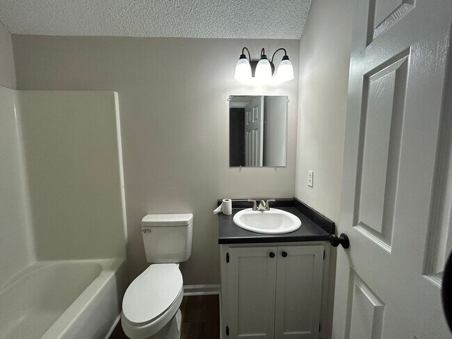 Building Photo - 1220 Grayson Ave