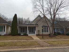 Building Photo - 55+ patio home in the Village of Powhatan