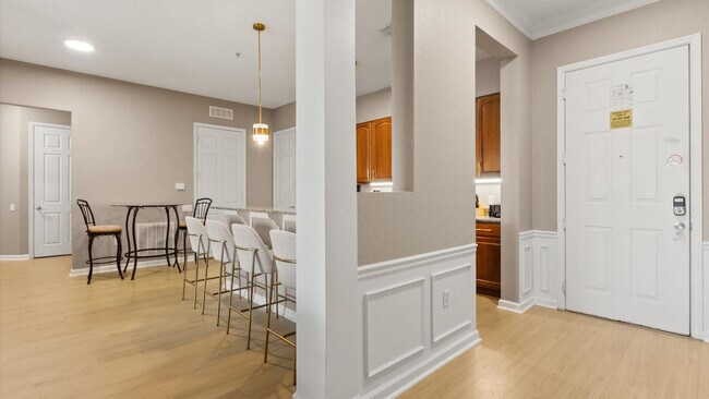Building Photo - 5037 Shoreway Loop