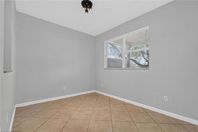 Building Photo - 7032 Ambrosia Ln
