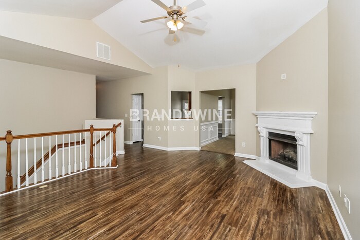 Building Photo - 455 Boxelder Rd