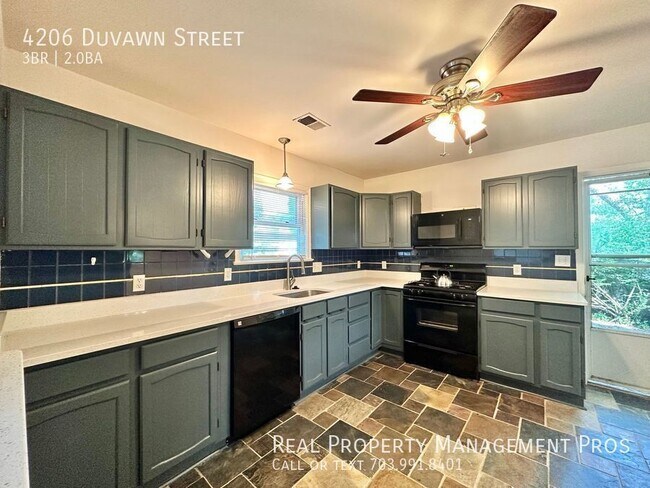 Building Photo - 4206 Duvawn St