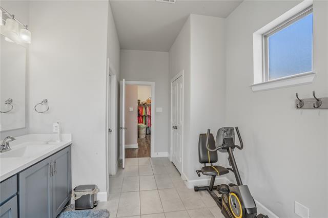 Building Photo - 4301 Meadow Hawk Dr