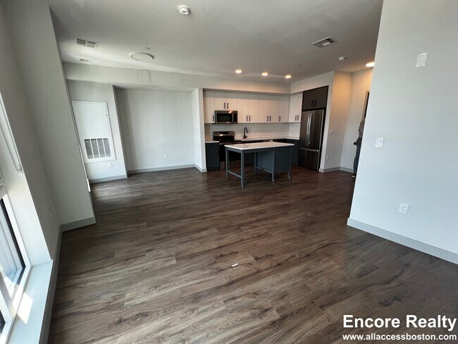 Building Photo - 80 Rugg Rd