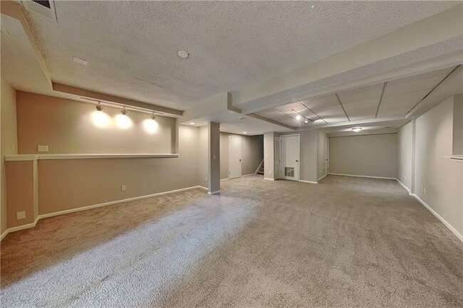 Building Photo - 730 Wheeler Peak Way