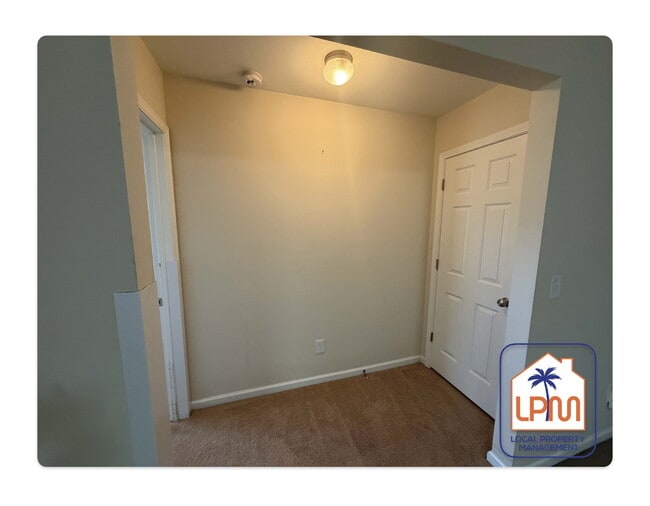 Building Photo - Charming 3-Bedroom Home with 2 Full Baths in Columbia